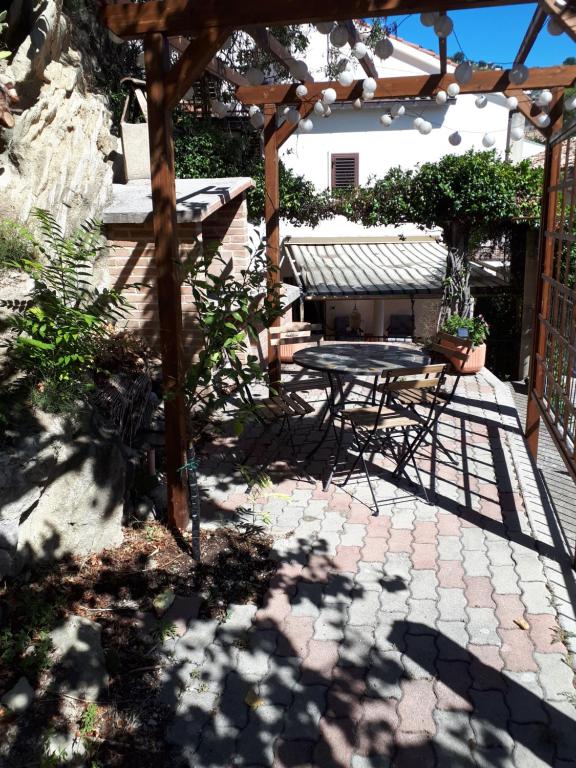 Apricot House room 1