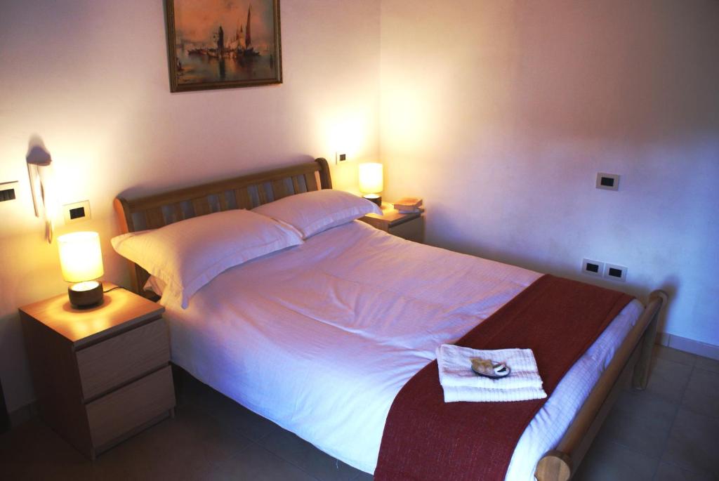 Apricot House room 6